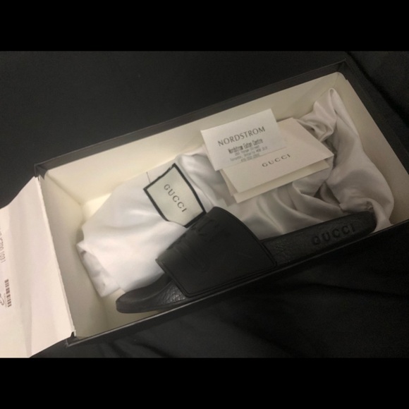 Gucci Slides - Picture 4 of 5